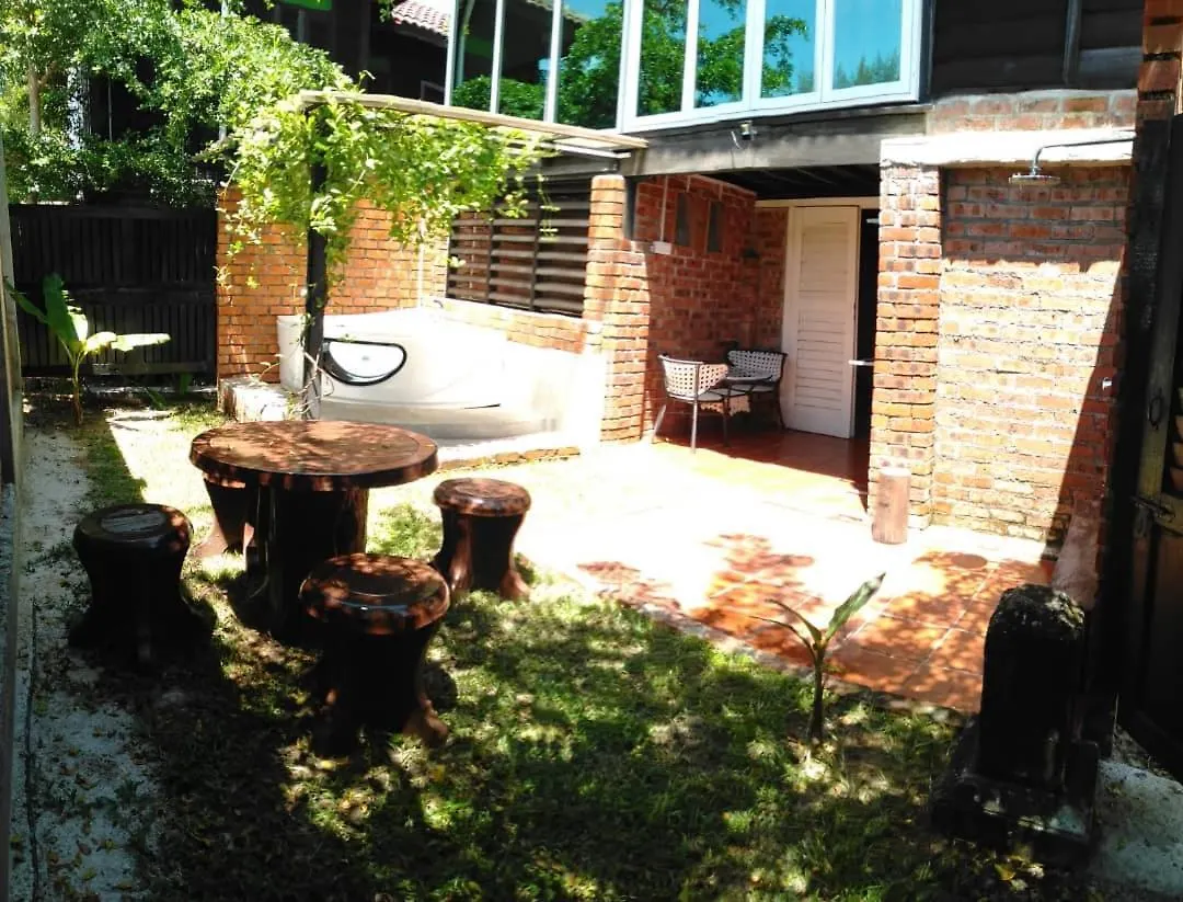 The Daun Resort Langkawi Pantai Cenang  2*, Pantai Cenang (Langkawi)